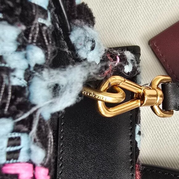 Kate Spade Manhattan Small Plaid Crossbody Tote Handbag w/ Plaque Logo PREOWNED - Picture 10 of 16